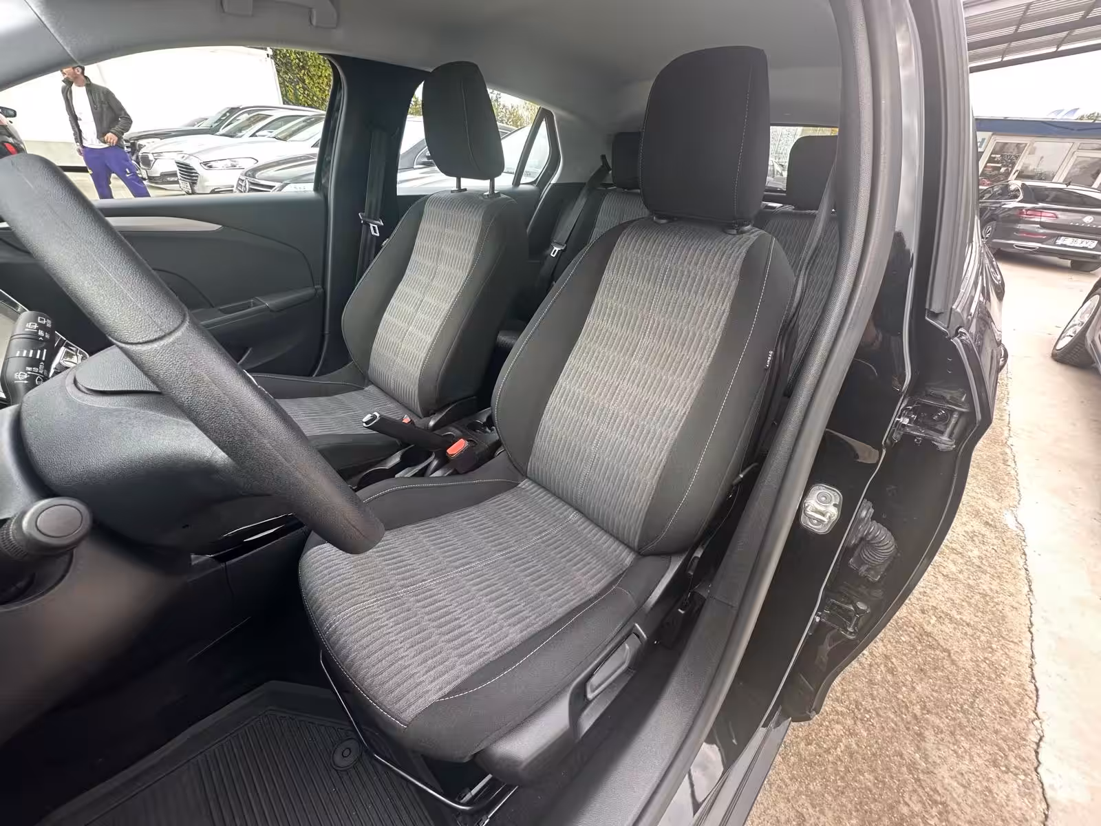 Opel Corsa - imagine 20
