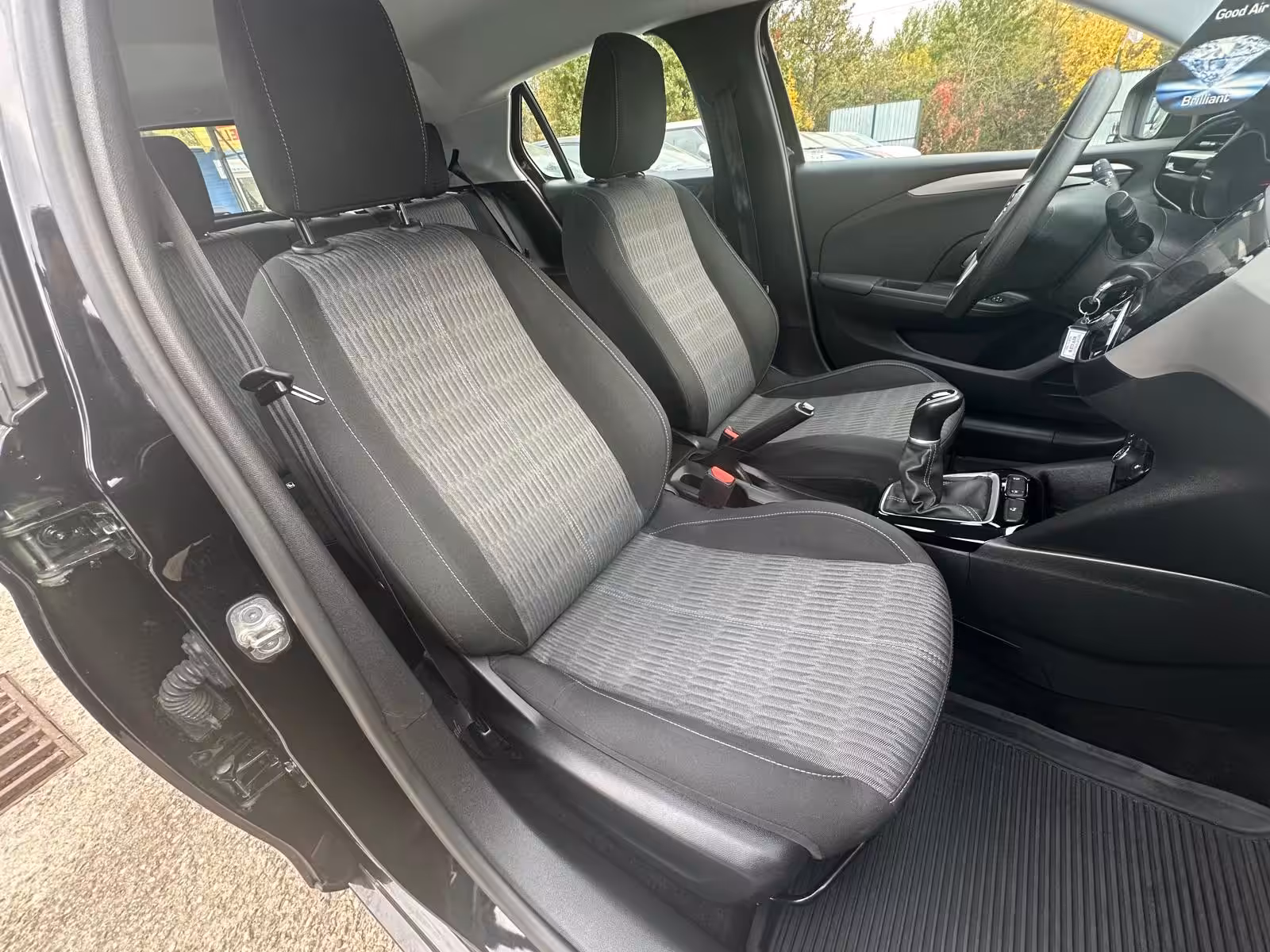 Opel Corsa - imagine 17
