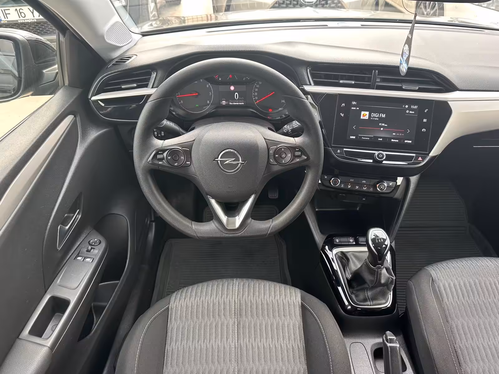 Opel Corsa - imagine 16
