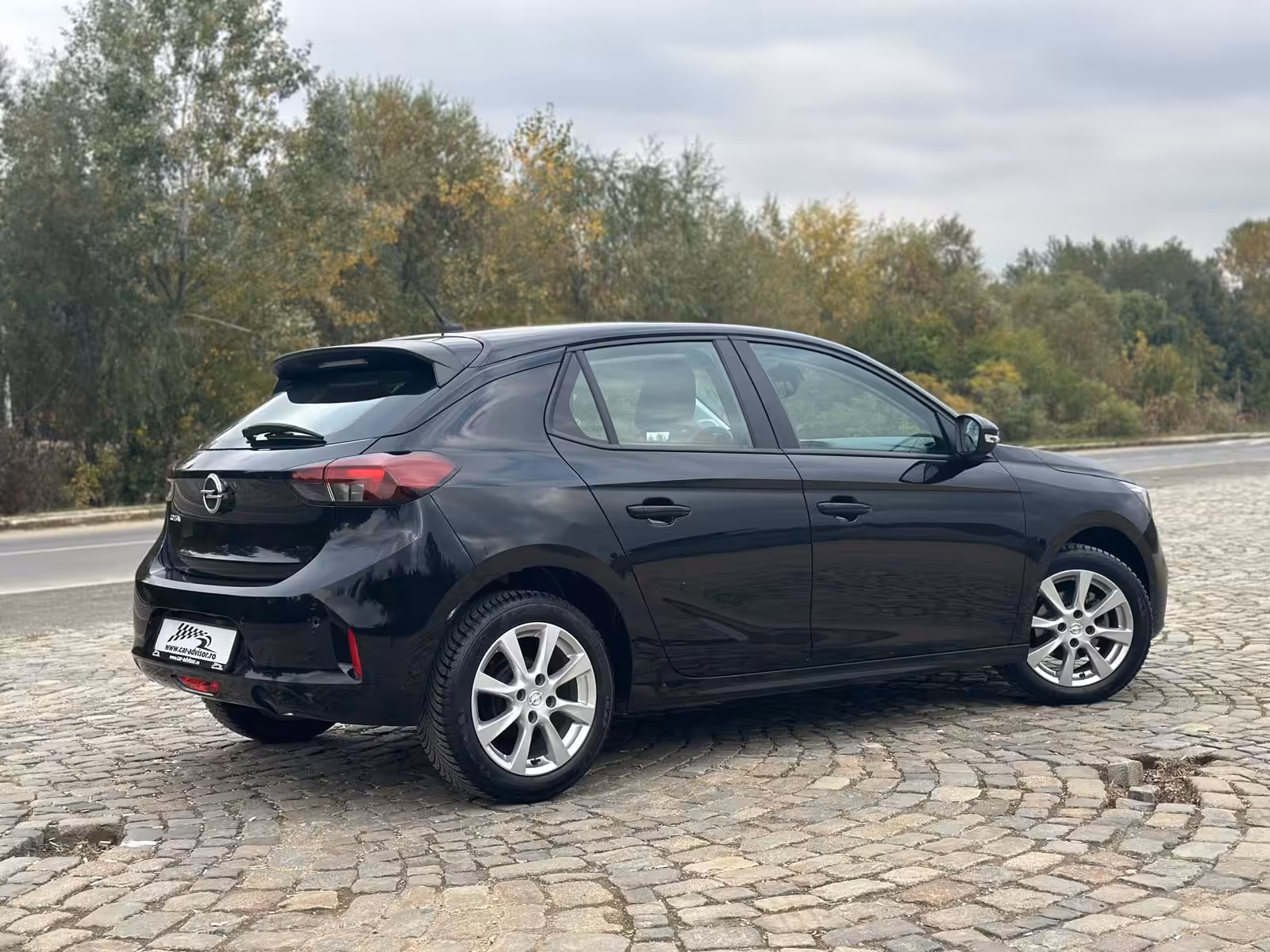 Opel Corsa - imagine 3
