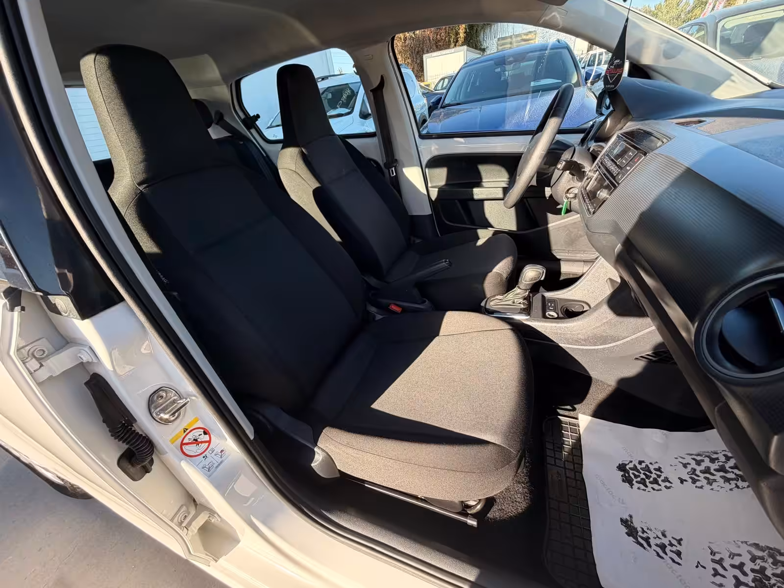 Skoda CITIGOe - imagine 16